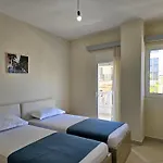 Happy Eri * Σαράντα