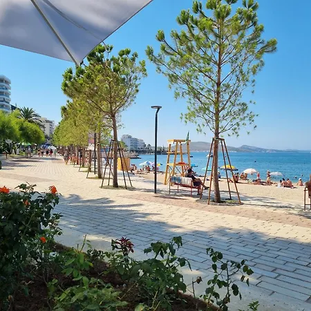 Happy Eri Apartment *