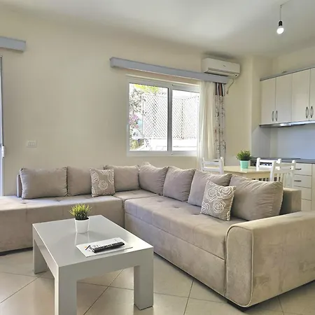 Happy Eri * Sarandë